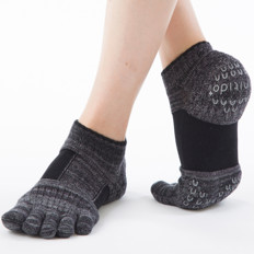 Zeige Details für Knitido Yoga Pilates Sneaker Umi – Schwarz (Gr. 39-42) Bild von Knitido Yoga Pilates Sneaker Umi – Schwarz (Gr. 39-42)