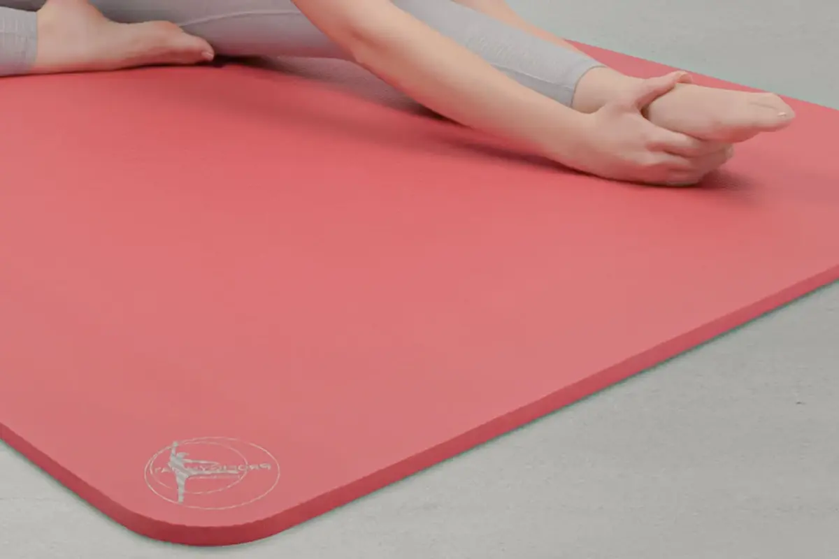 Pilatesmatten - Gelenkschonend, Rutschfest & Schadstofffrei | Perfekte Performance für Dein Powerhouse-Training Pilatesmatten - Gelenkschonend, Rutschfest & Schadstofffrei | Perfekte Performance für Dein Powerhouse-Training