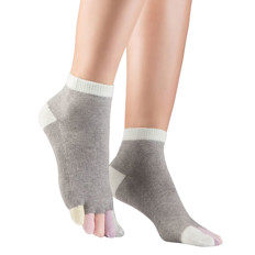 Zeige Details für Knitido Rainbows Kurzsocken Marshmallow Clouds (35-38) Bild von Knitido Rainbows Kurzsocken Marshmallow Clouds (35-38)