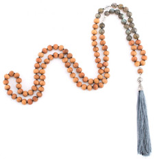 Zeige Details für Mala Kette aus Labradorit, Bergkristall und Holz Bild von Mala Kette aus Labradorit, Bergkristall und Holz