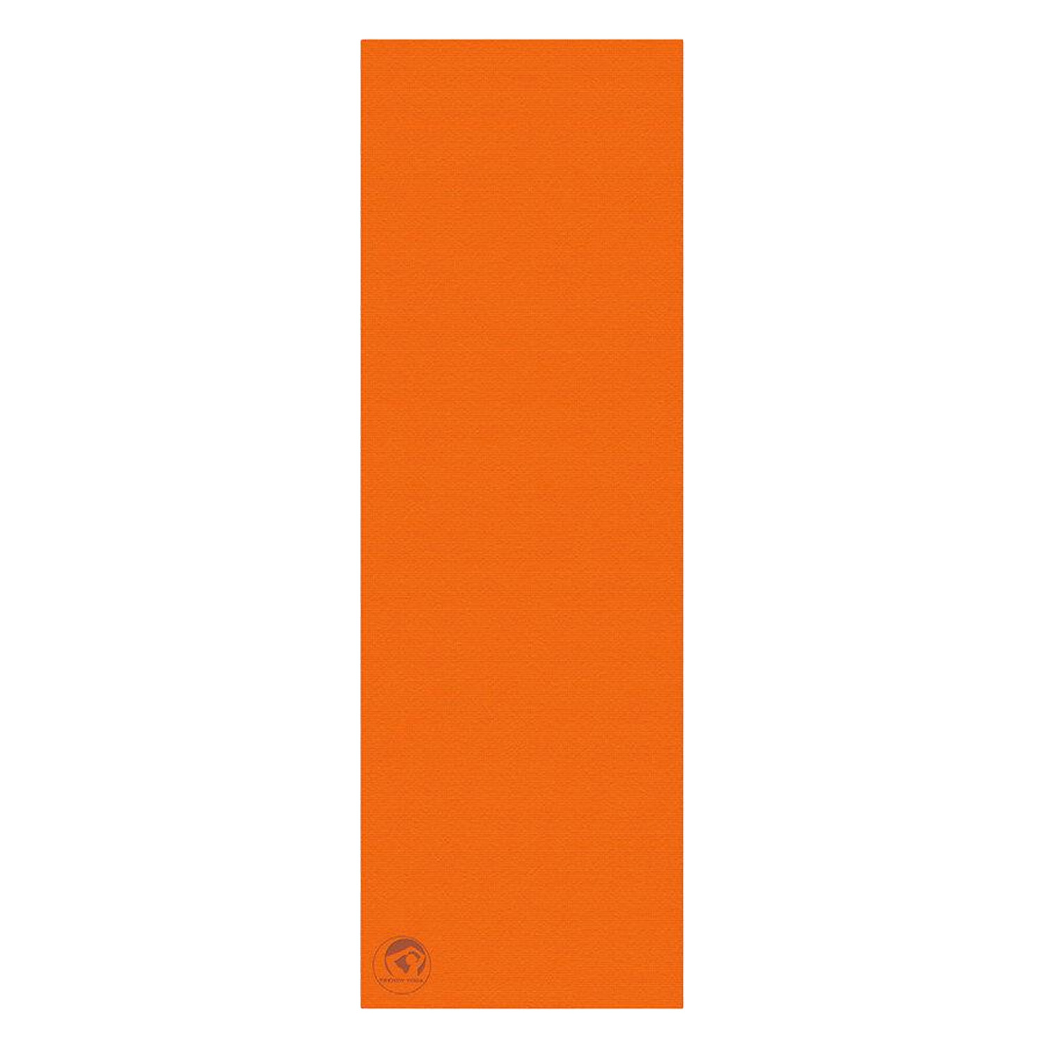 Eine orange Yogamatte mit einem kleinen Logo in der Ecke