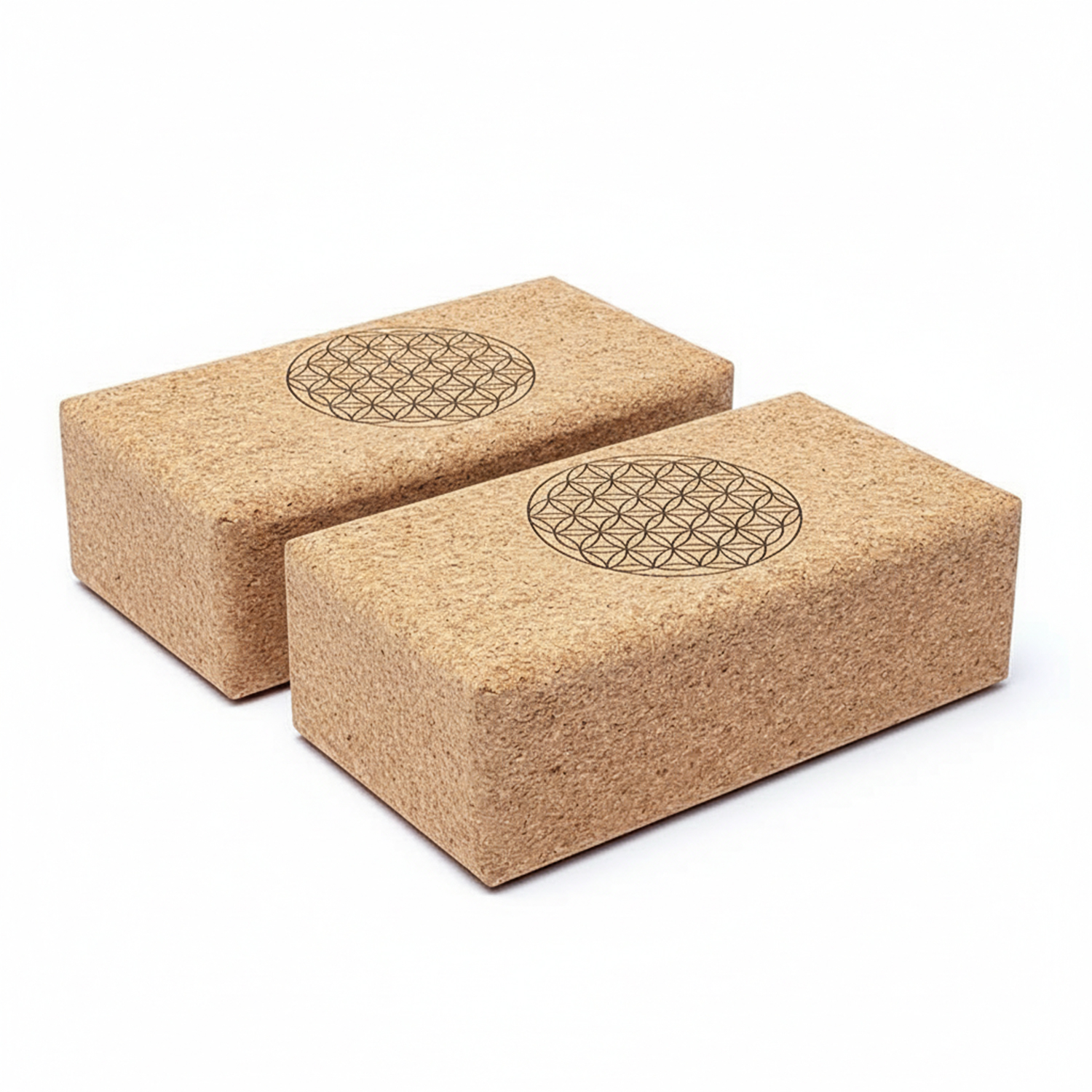 Zwei rechteckige Yogablöcke aus Kork mit aufgedrucktem geometrischem Kreisornament