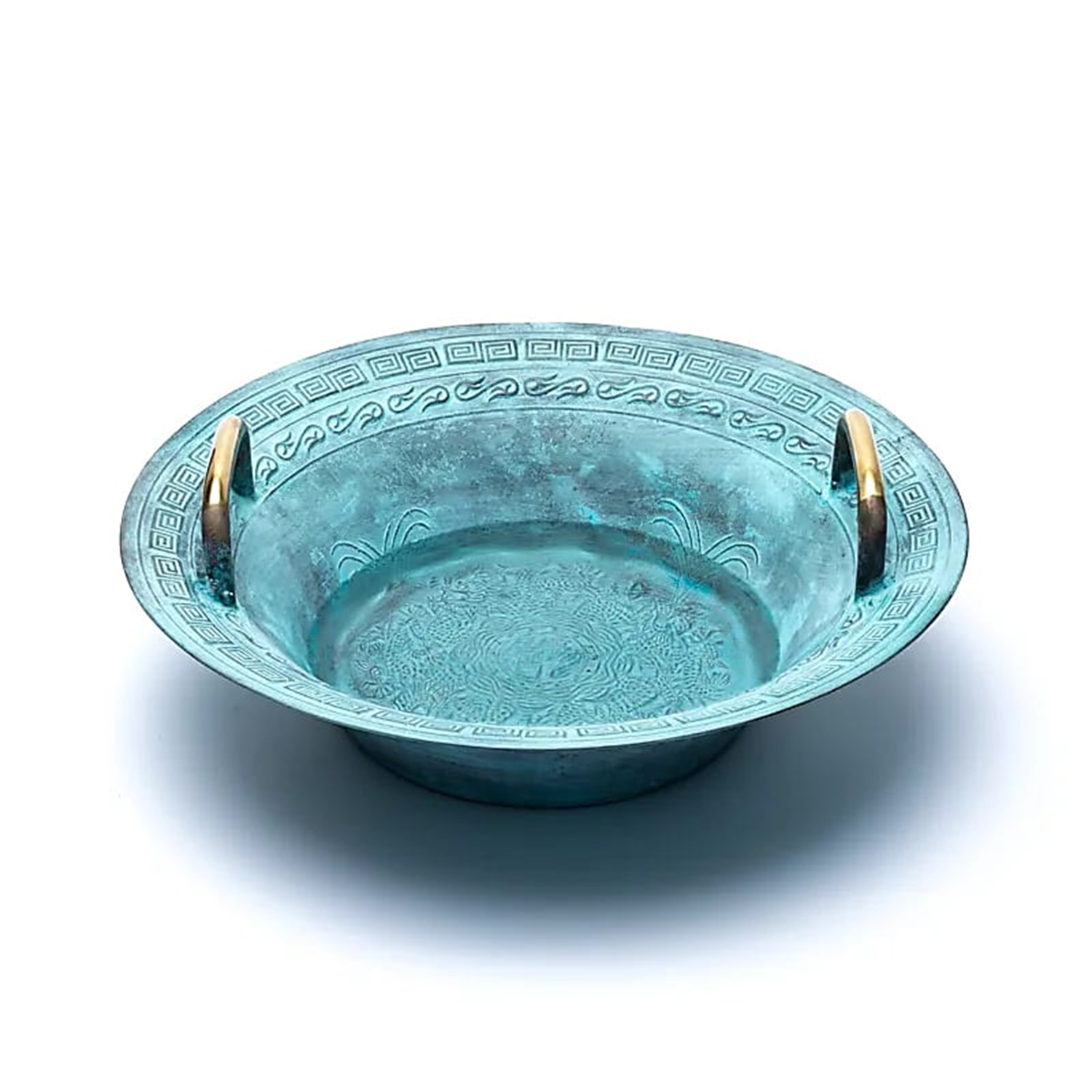 Runde türkisfarbene Metallschale mit Ornamenten und zwei Messinggriffen