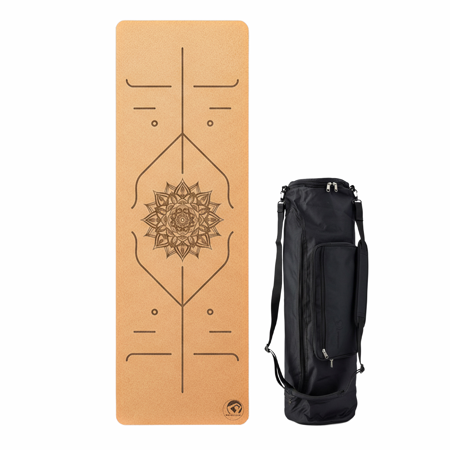 Beige Yogamatte mit Mandala-Muster neben einer schwarzen Tragetasche