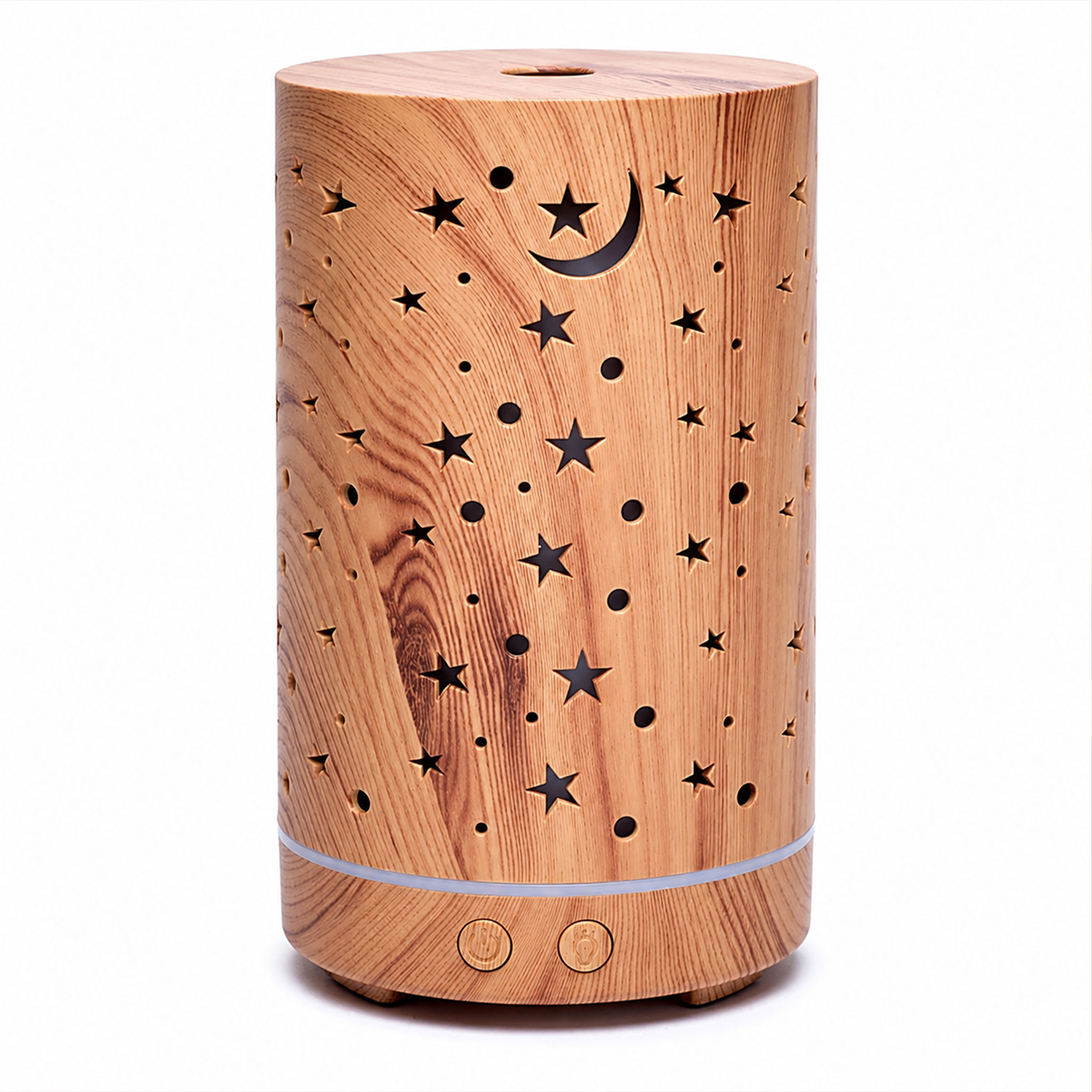 Zylindrischer Diffusor aus Holz mit ausgestanzten Sternen und einem Mondmotiv