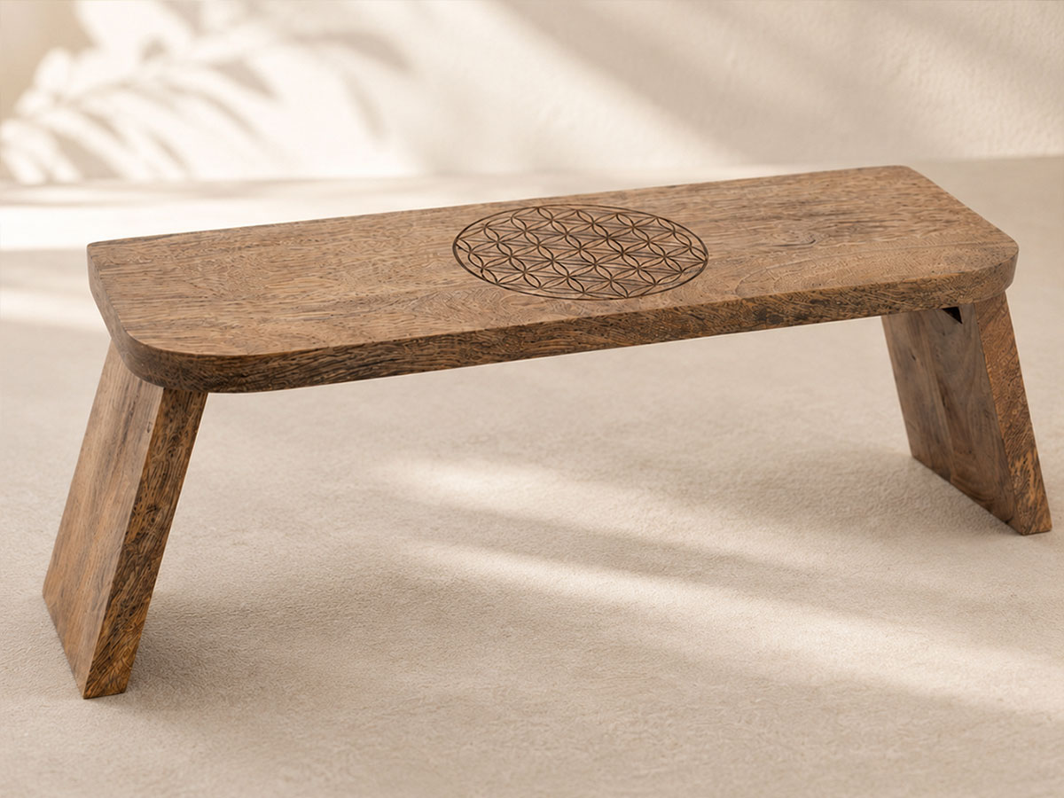Mangoholz Meditationsbank mit lasergravierter Blume des Lebens