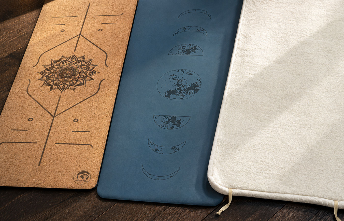 Detailvergleich von Kork Yogamatte, Naturkautschuk Yogamatte und Schurwoll-Yogamatte