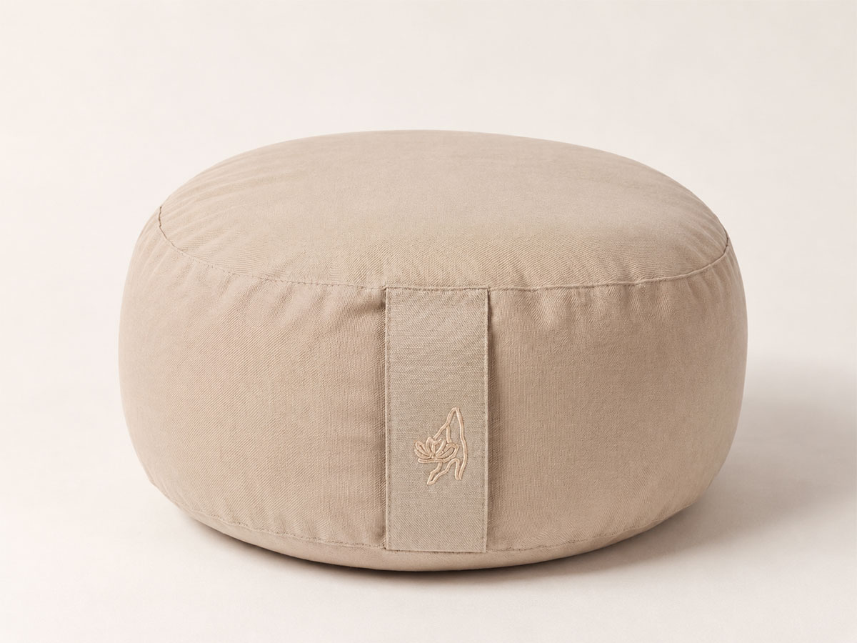 Beiges ECO Yogakissen Basic Comfort aus GOTS- und OCS-zertifizierter Bio-Baumwolle mit rundem Bezug und Tragegriff